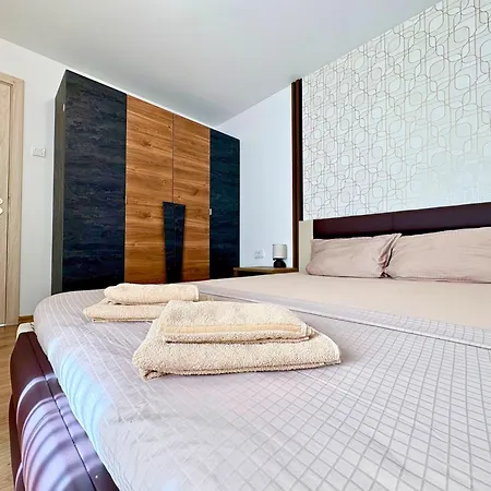 Charm 2 Apartamento Varna